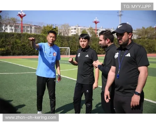 足球青训教练交流会分享成功案例与方法，足球教练培训内容